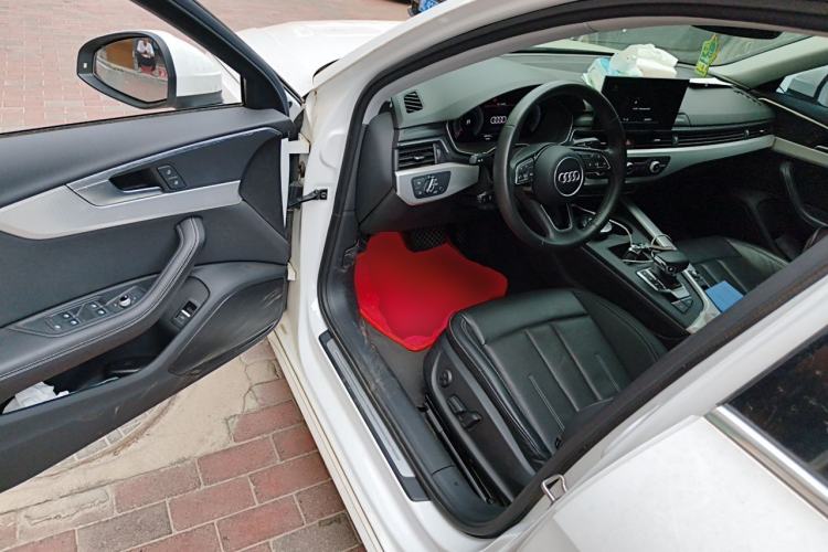 Used Audi A4L 2020 40 TFSI Fashionable and Elegant Model Driver Seat
