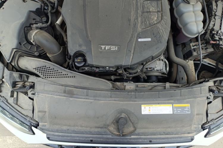 Used Audi A4L 2020 40 TFSI Fashion Dynamic Model Engine Bay