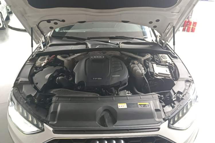 Used Audi A4L 2020 40 TFSI Luxury Dynamic Model Engine Bay