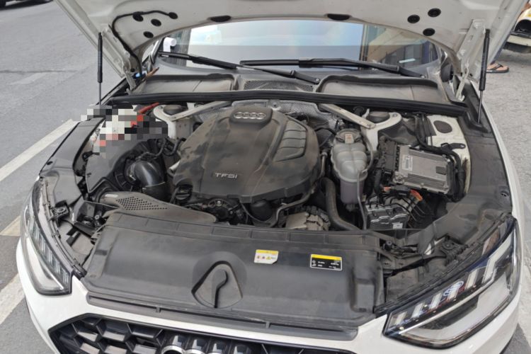 Used Audi A4L 2020 40 TFSI Luxury Dynamic Model Engine Bay