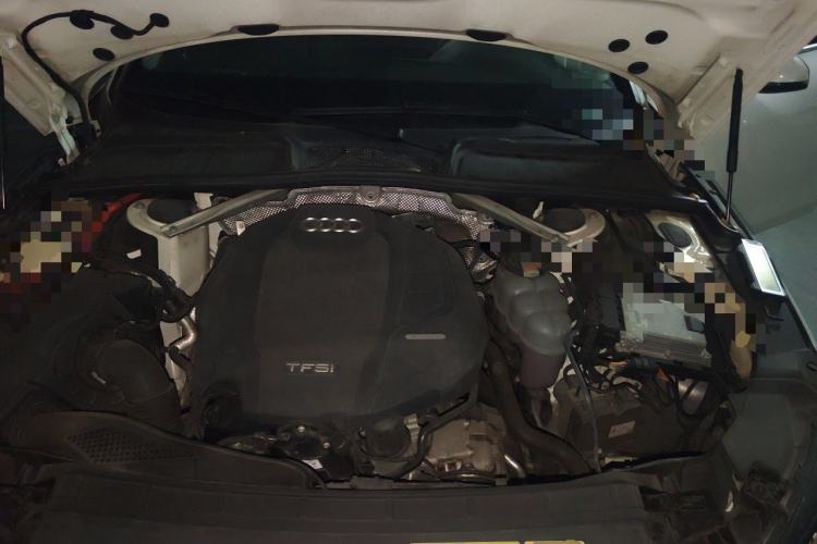 Used Audi A4L 2020 40 TFSI Fashion Dynamic Model Engine Bay