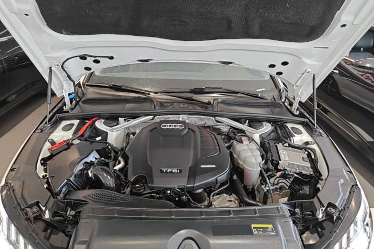 Used Audi A4L 2020 40 TFSI Luxury Prestige Edition Engine Bay