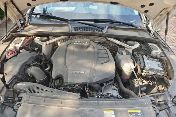 Used Audi A4L 2020 40 TFSI quattro Luxury Dynamic Model Engine Bay