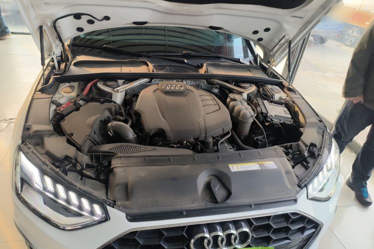 Used Audi A4L 2020 40 TFSI Fashion Dynamic Model Engine Bay