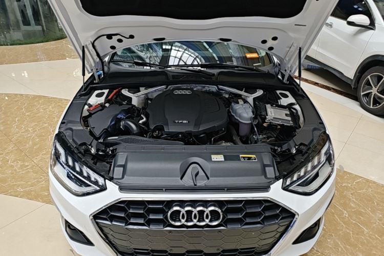 Used Audi A4L 2020 40 TFSI Fashion Dynamic Model Engine Bay