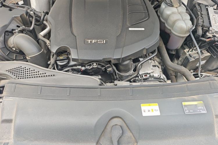 Used Audi A4L 2020 40 TFSI Fashion Dynamic Model Engine Bay