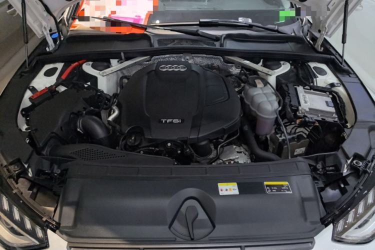 Used Audi A4L 2020 40 TFSI Luxury Dynamic Model Engine Bay