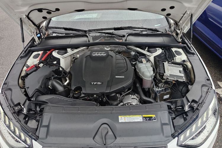 Used Audi A4L 2020 40 TFSI Fashion Dynamic Model Engine Bay