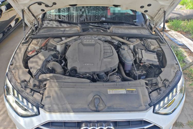 Used Audi A4L 2020 40 TFSI Fashionable and Elegant Model Engine Bay