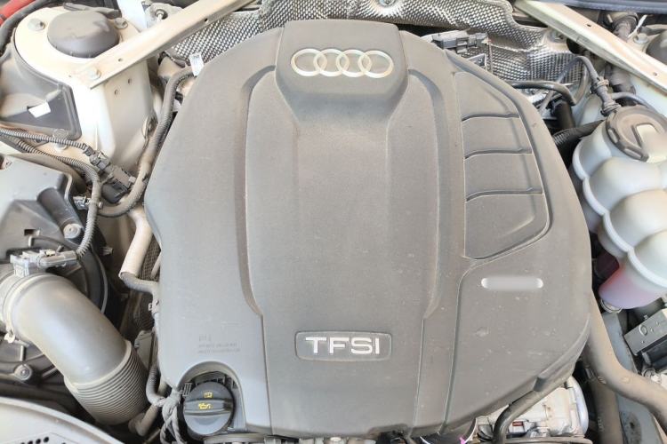 Used Audi A4L 2020 40 TFSI Fashion Dynamic Model Engine Bay