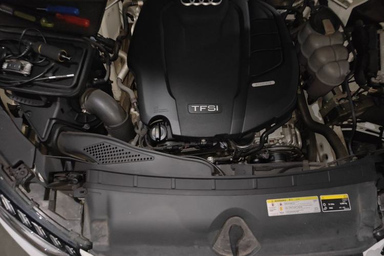 Used Audi A4L 2020 40 TFSI Fashion Dynamic Model Engine Bay