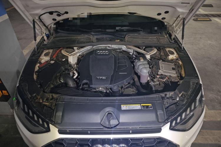 Used Audi A4L 2020 40 TFSI Luxury Dynamic Model Engine Bay