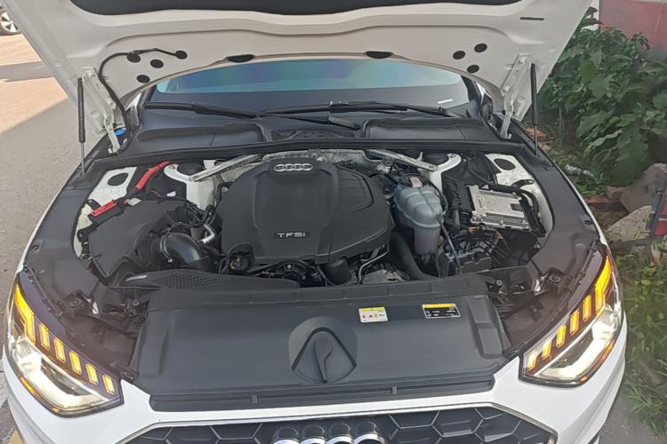 Used Audi A4L 2020 40 TFSI Fashion Dynamic Model Engine Bay