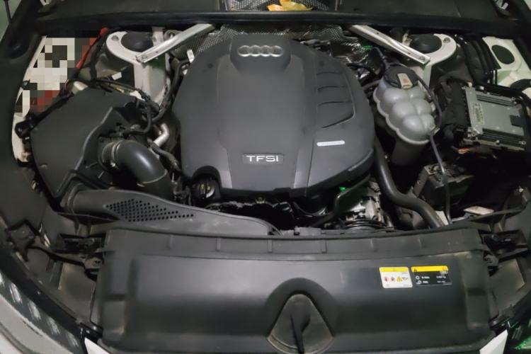 Used Audi A4L 2020 40 TFSI Fashion Dynamic Model Engine Bay