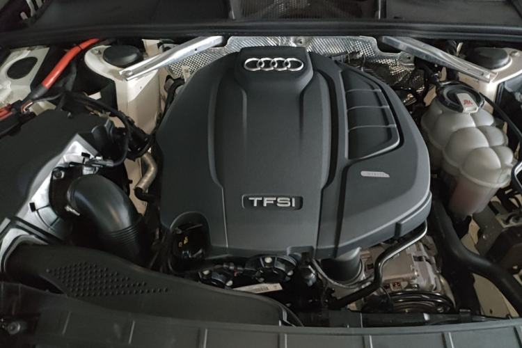 Used Audi A4L 2020 40 TFSI Luxury Dynamic Model Engine Bay