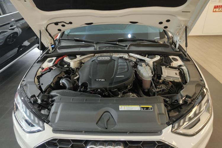 Used Audi A4L 2020 40 TFSI Fashion Dynamic Model Engine Bay