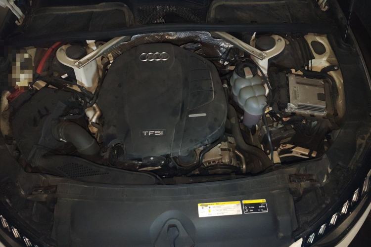 Used Audi A4L 2020 40 TFSI Luxury Dynamic Model Engine Bay