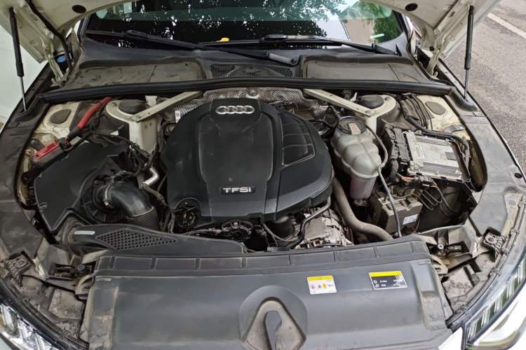 Used Audi A4L 2020 40 TFSI Fashion Dynamic Model Engine Bay