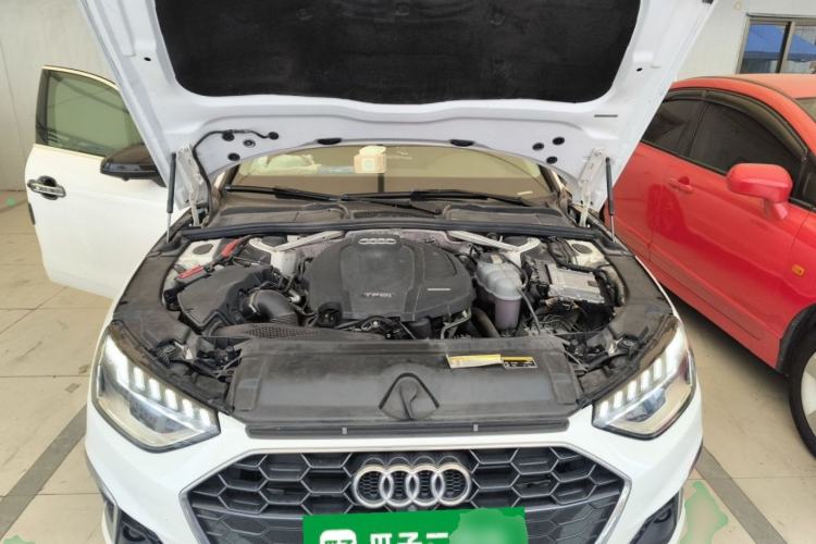 Used Audi A4L 2020 40 TFSI Luxury Dynamic Model Engine Bay
