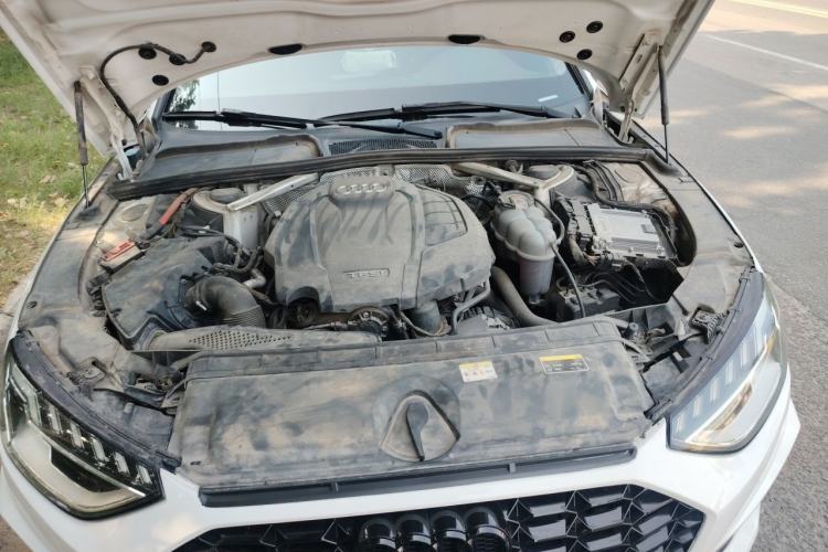 Used Audi A4L 2020 40 TFSI Fashion Dynamic Model Engine Bay