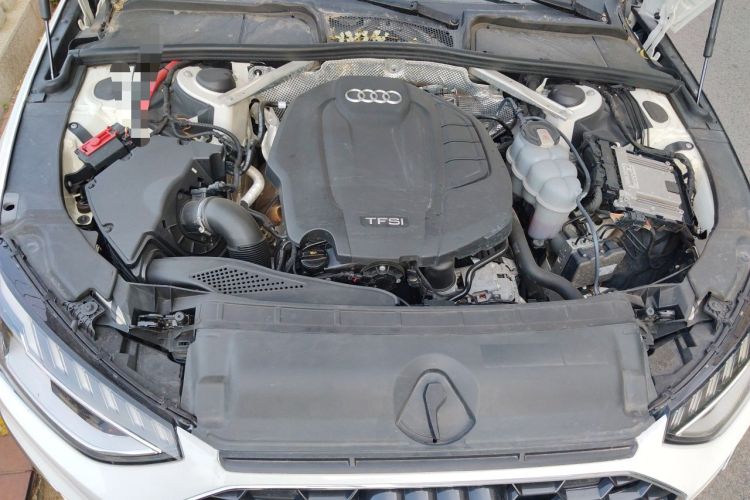 Used Audi A4L 2020 40 TFSI Fashion Dynamic Model Engine Bay