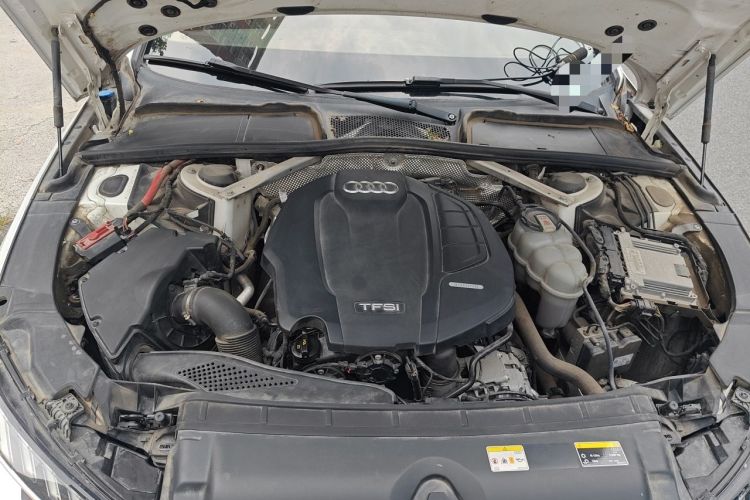 Used Audi A4L 2020 40 TFSI Fashion Dynamic Model Engine Bay