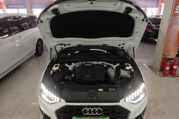 Used Audi A4L 2020 40 TFSI Fashion Dynamic Model Engine Bay