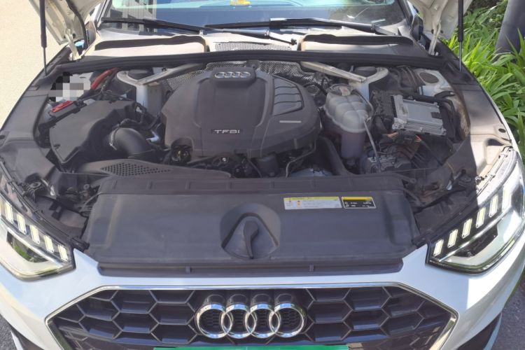 Used Audi A4L 2020 40 TFSI Luxury Dynamic Model Engine Bay