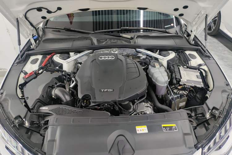 Used Audi A4L 2020 40 TFSI Fashion Dynamic Model Engine Bay