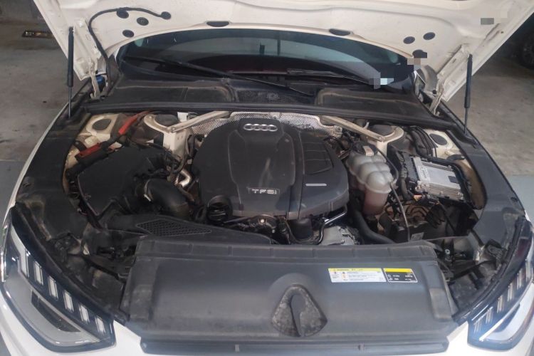 Used Audi A4L 2020 40 TFSI Luxury Dynamic Model Engine Bay
