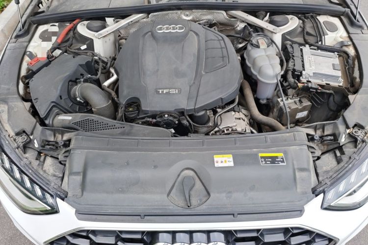 Used Audi A4L 2020 40 TFSI Fashion Dynamic Model Engine Bay