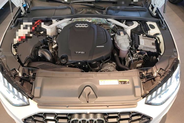 Used Audi A4L 2020 40 TFSI Fashion Dynamic Model Engine Bay