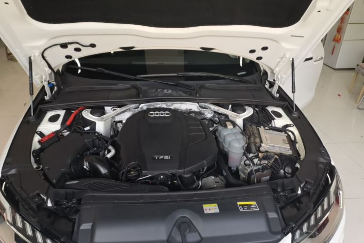 Used Audi A4L 2020 40 TFSI Fashion Dynamic Model Engine Bay