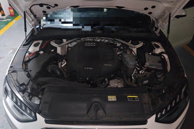 Used Audi A4L 2020 40 TFSI quattro Luxury Dynamic Model Engine Bay