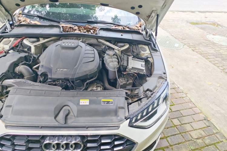 Used Audi A4L 2020 40 TFSI quattro Luxury Dynamic Model Engine Bay Left