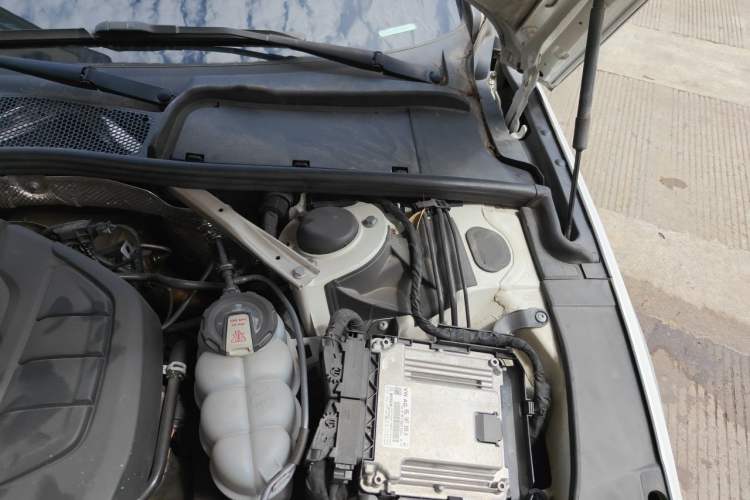 Used Audi A4L 2020 40 TFSI Fashion Dynamic Model Engine Bay Left