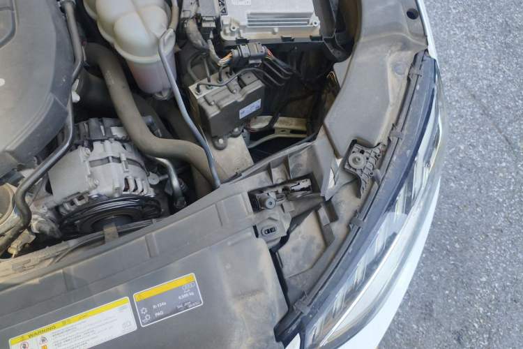 Used Audi A4L 2020 40 TFSI Fashion Dynamic Model Engine Bay Left