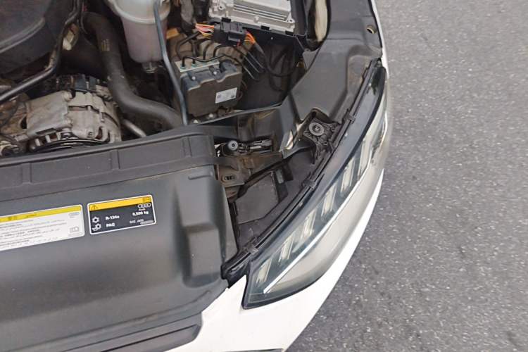Used Audi A4L 2020 40 TFSI Fashion Dynamic Model Engine Bay Left
