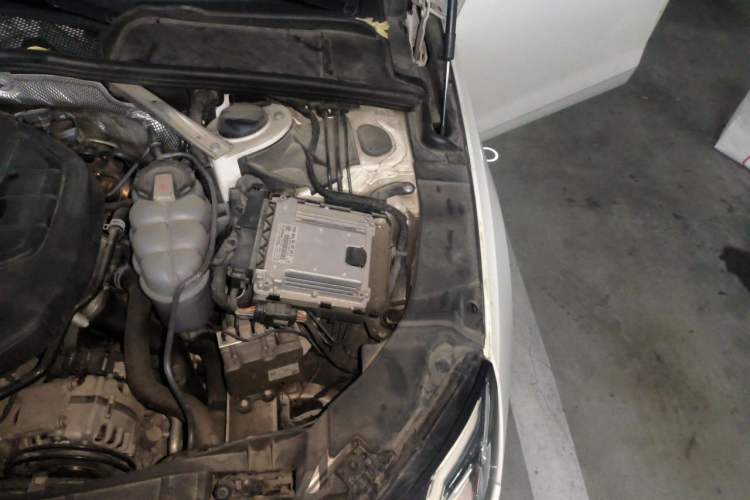 Used Audi A4L 2020 40 TFSI Luxury Dynamic Model Engine Bay Left