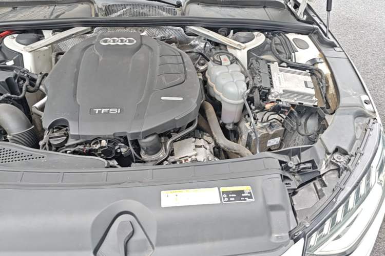 Used Audi A4L 2020 40 TFSI Fashion Dynamic Model Engine Bay Left
