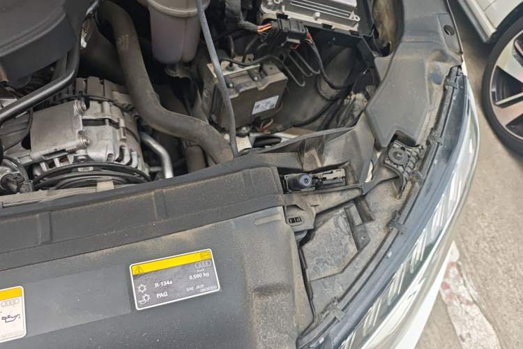 Used Audi A4L 2020 40 TFSI Fashion Dynamic Model Engine Bay Left