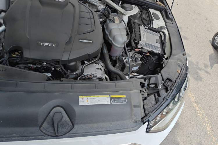 Used Audi A4L 2020 40 TFSI Luxury Prestige Edition Engine Bay Left