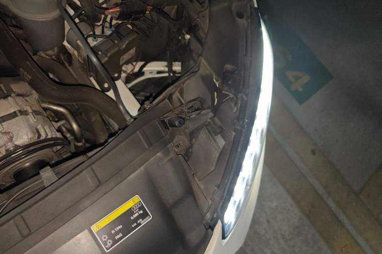 Used Audi A4L 2020 40 TFSI Fashion Dynamic Model Engine Bay Left