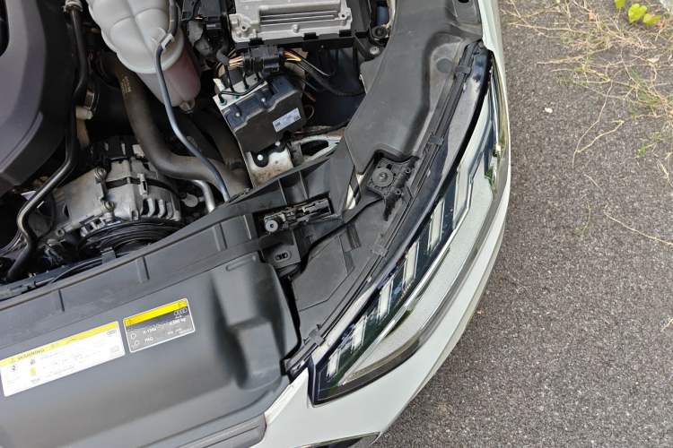 Used Audi A4L 2020 40 TFSI Fashion Dynamic Model Engine Bay Left