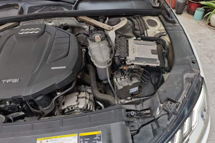 Used Audi A4L 2020 40 TFSI Luxury Dynamic Model Engine Bay Left