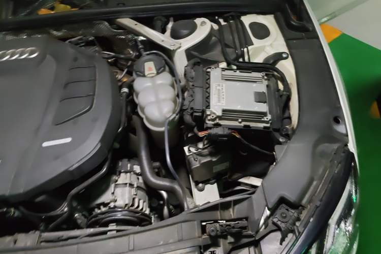 Used Audi A4L 2020 40 TFSI Fashion Dynamic Model Engine Bay Left