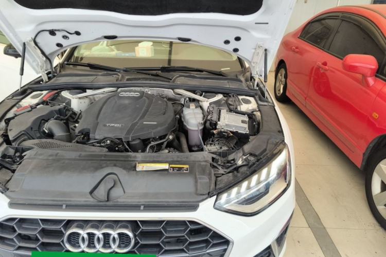 Used Audi A4L 2020 40 TFSI Luxury Dynamic Model Engine Bay Left