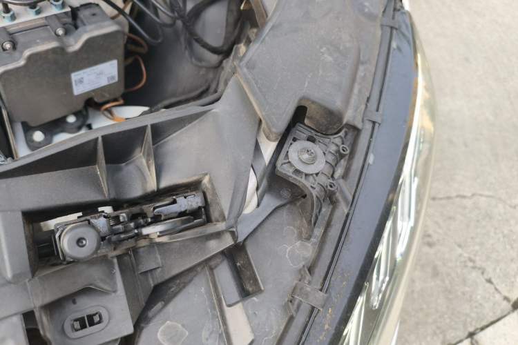 Used Audi A4L 2020 40 TFSI Luxury Prestige Edition Engine Bay Left