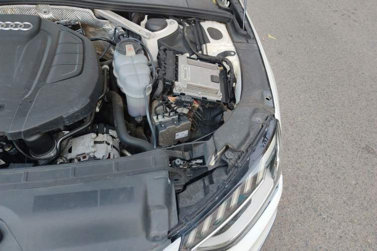 Used Audi A4L 2020 40 TFSI Fashion Dynamic Model Engine Bay Left