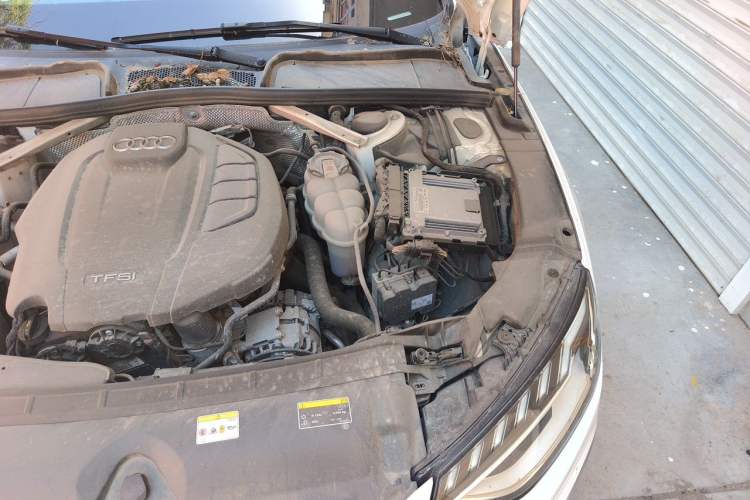 Used Audi A4L 2020 40 TFSI Luxury Dynamic Model Engine Bay Left